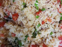 炒米饭好吃简单做法 美味家常腰果炒饭做法介绍